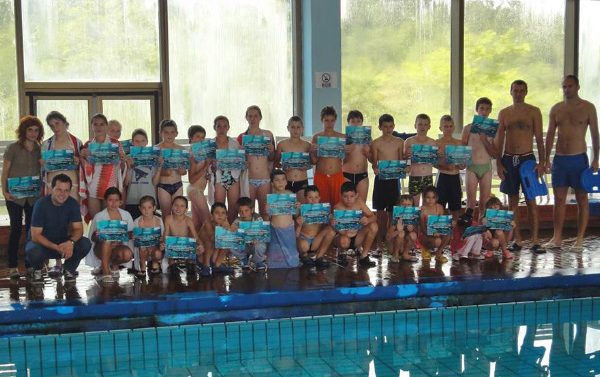 На Јахорини одржана школа пливања за непливаче из ОШ Пале